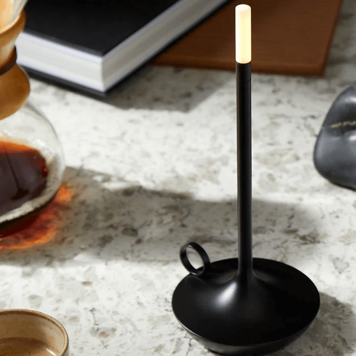 luminária de mesa - versátil - compacta - tdt iluminação