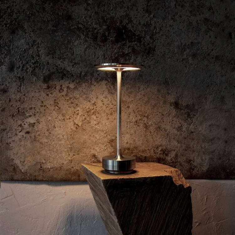 Candeeiro de mesa sem fio de metal galvanizado LED - Luminária - LOJA TDT